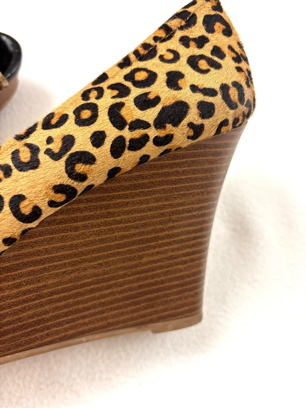 Express Leopard Animal “70’s” Print Hair Calf Peep Toe Wedge Heels (10)